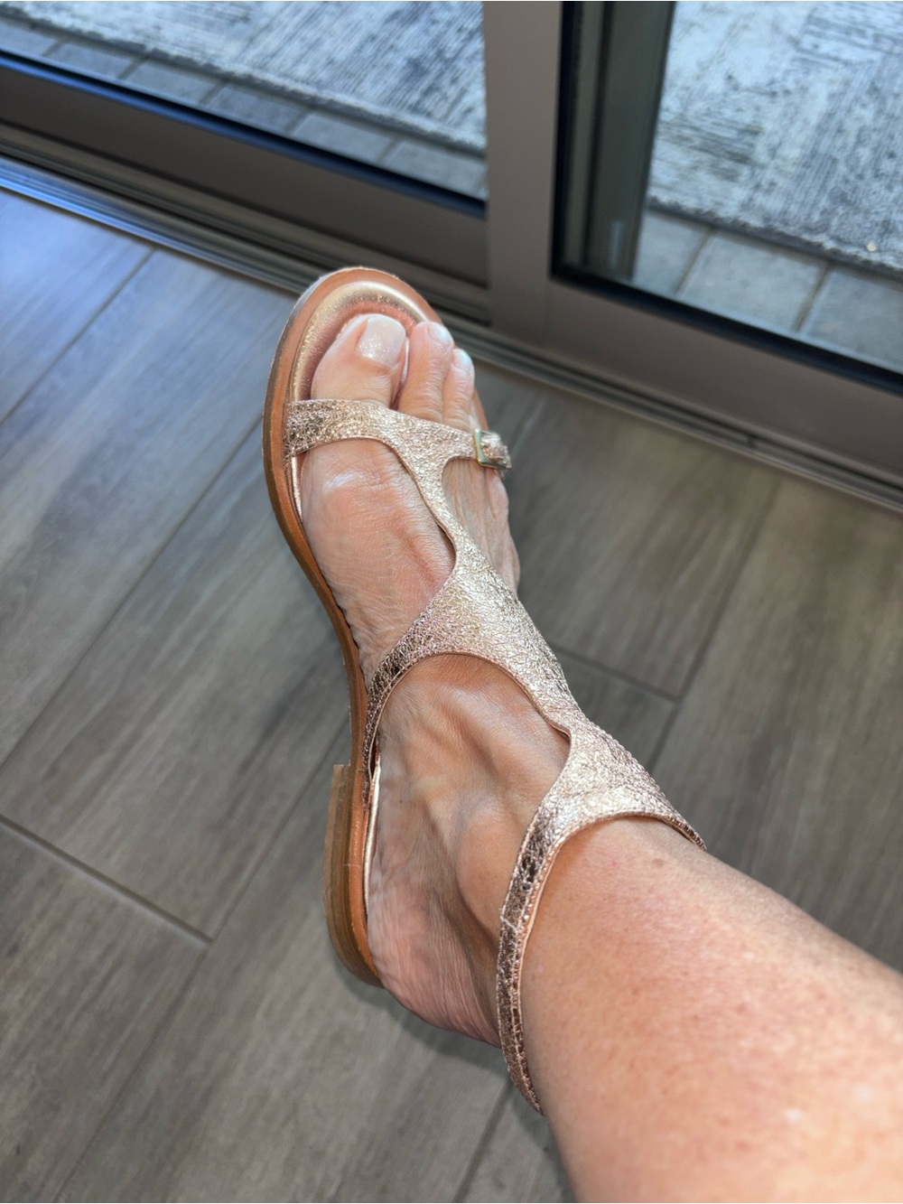 Women's Glitter T-Strap Sandal in Rose Gold - Elegant Summer Flat